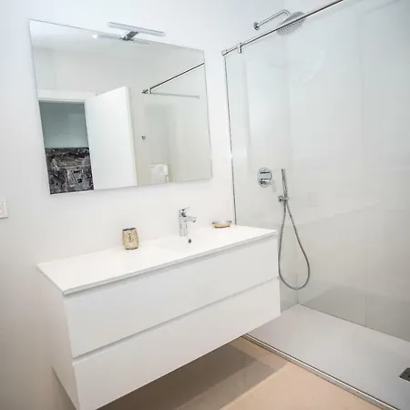 Deluxe La Marina Alicante